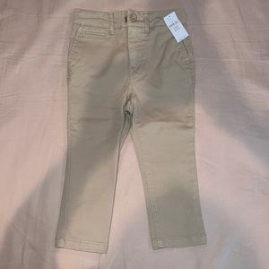 Baby Gap, khaki pants, NWT, size 2 years (33-36 in 30-33 lbs)
